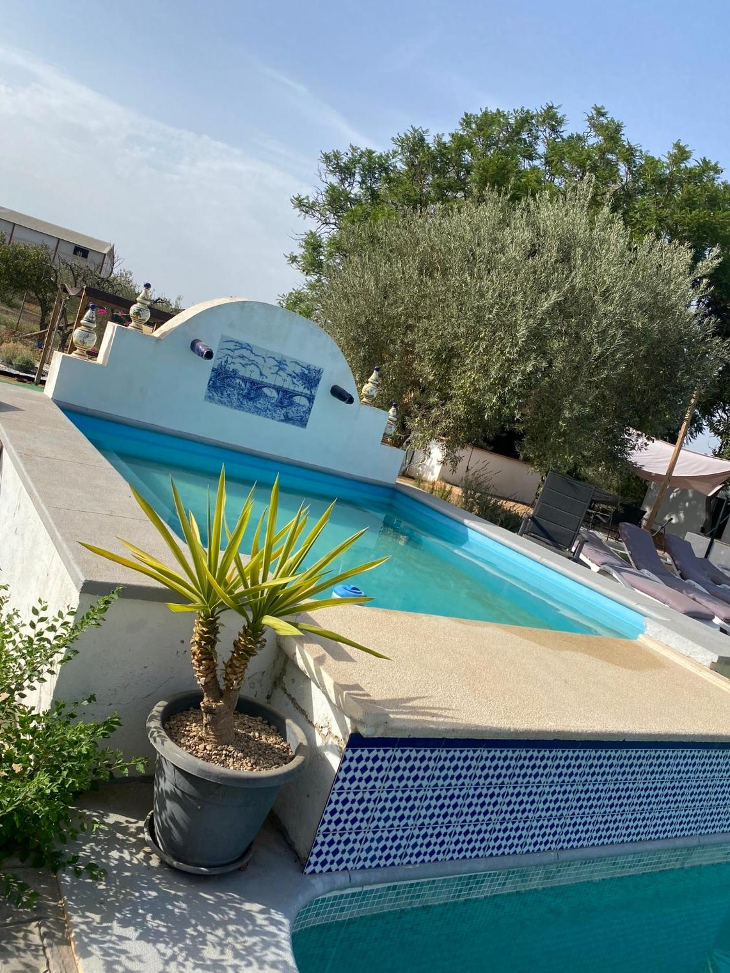 Casa Los Laureles Pilas Luaran gambar